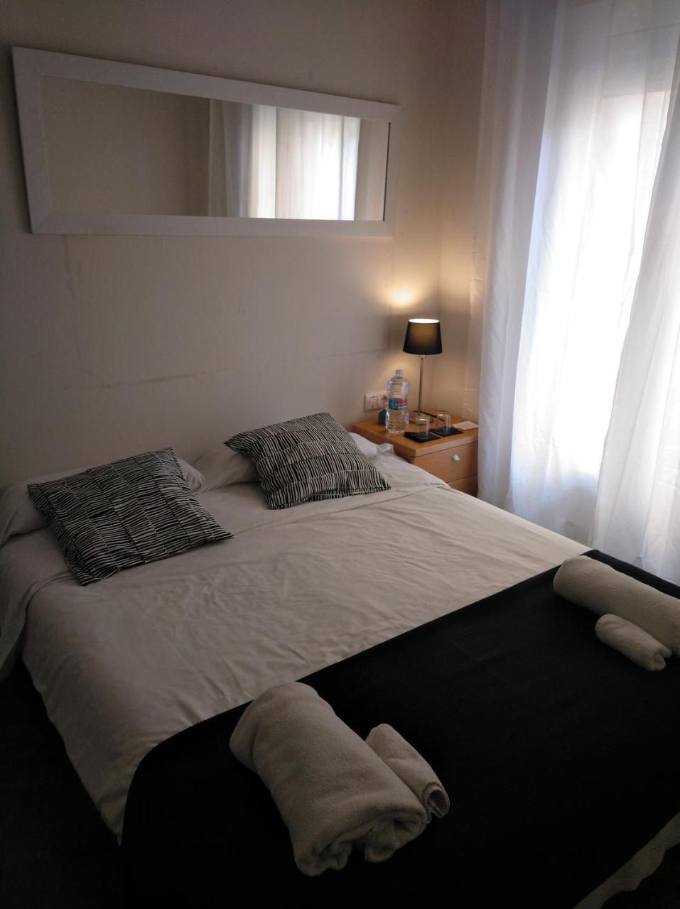 7 Moons B&B Βαλένθια Εξωτερικό φωτογραφία